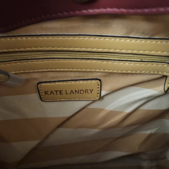 Red and Gold Shoulder Bag with Leather Finish #CL - Picture 2 of 9